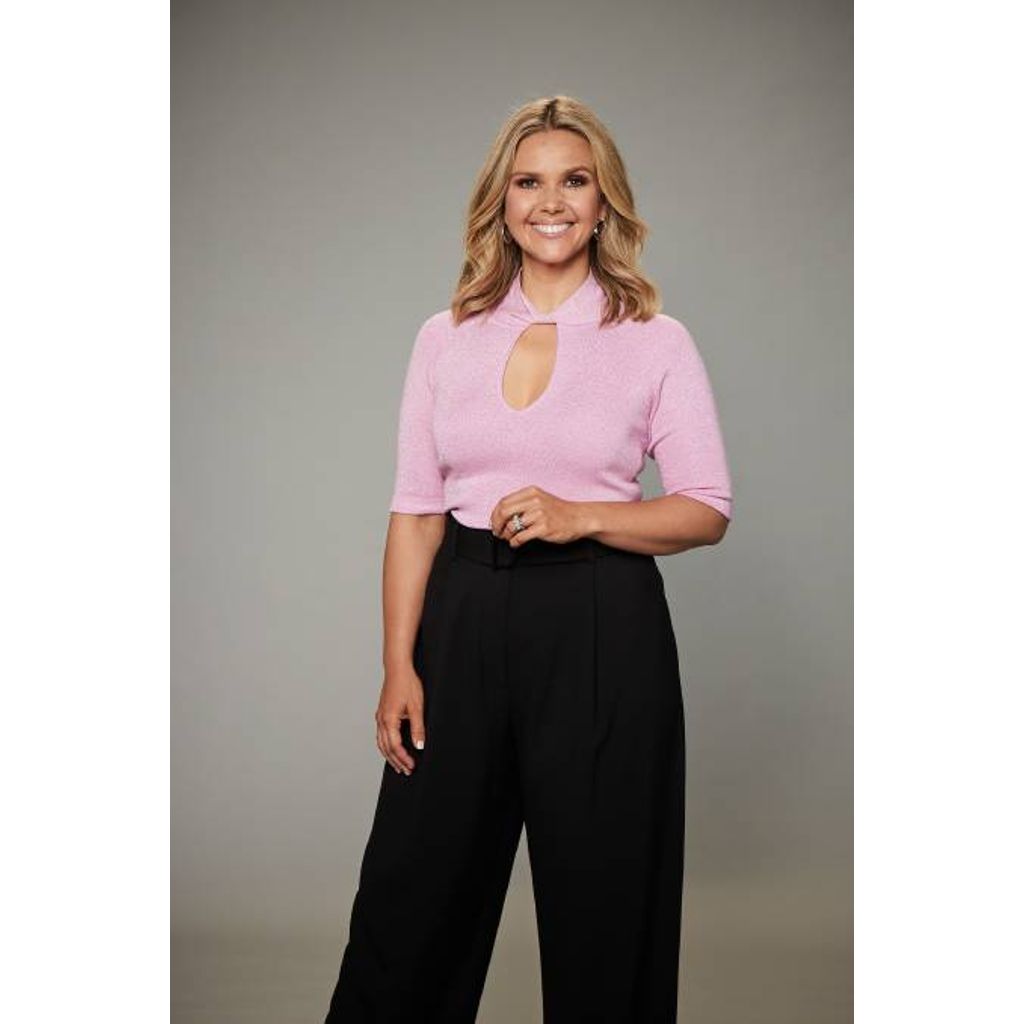 'Sunrise' star buys old Carcoar pub, and reveals her plans to open