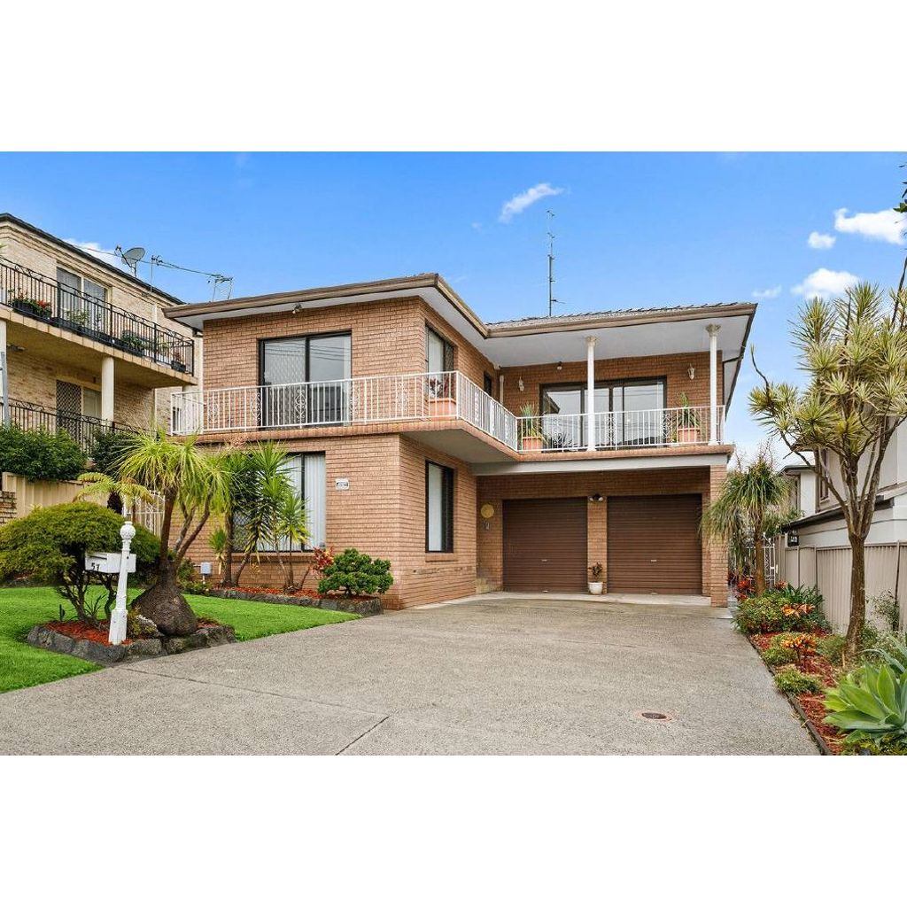 'Crying, But Happy': Wollongong Home Sold After 40 Years' Ownership