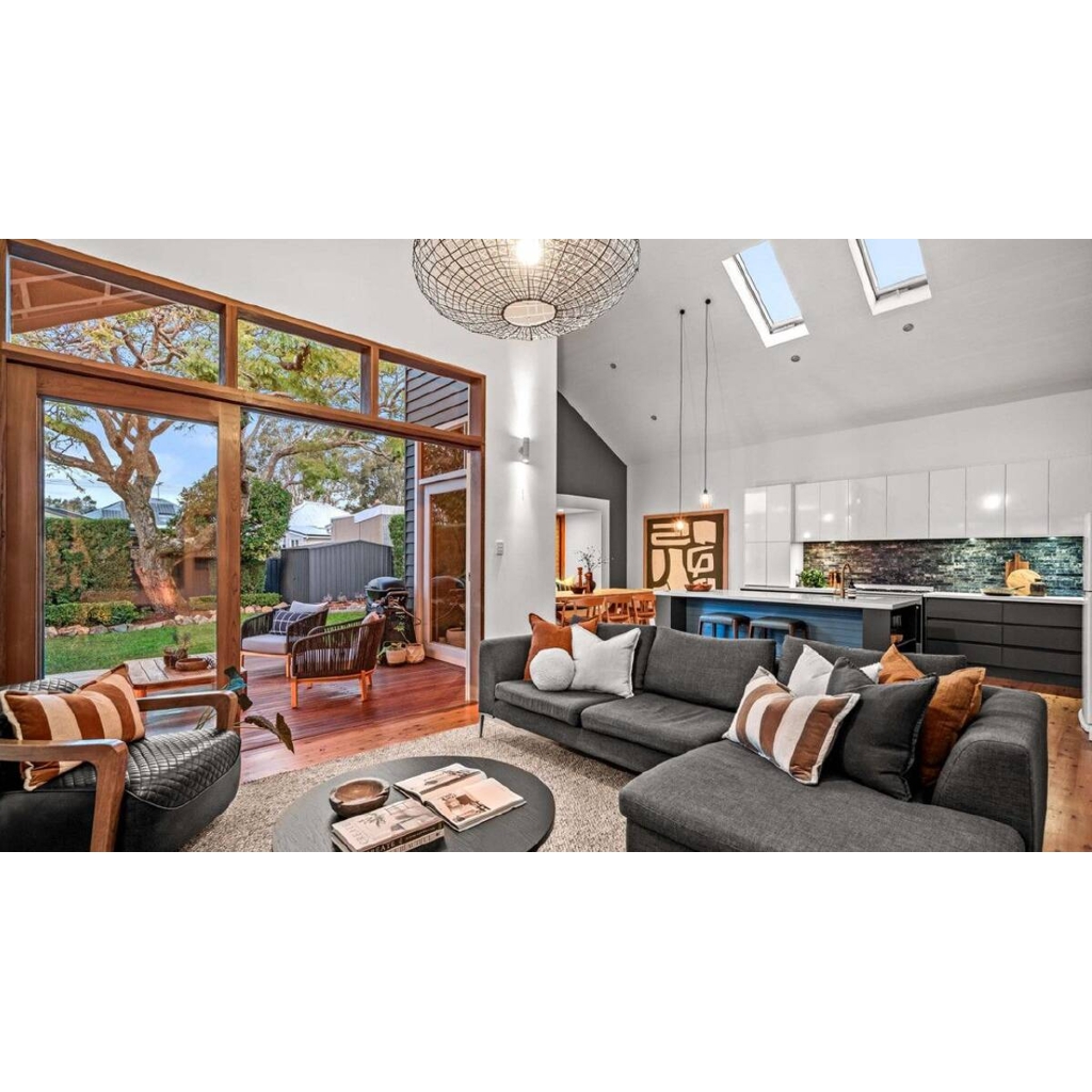 Federation-style house with modern interiors hits near Georgetown record