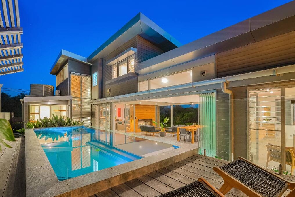 It's sold: architect-designed beachhouse in Redhead smashes suburb record