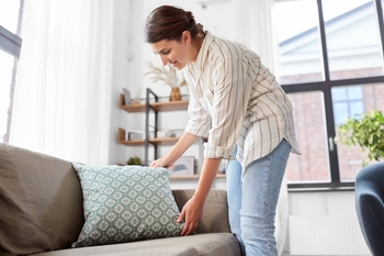 Why no one wants to see your family photos at an open home