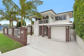 Looking to buy a home for Christmas? Illawarra properties being auctioned