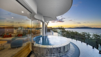 'House flip' property at Salamander Bay sells for record breaking $3.9 million