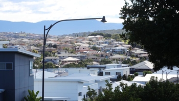 Sellers drop prices as market slows