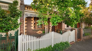 Melbourne leads last week of pre-Christmas auctions