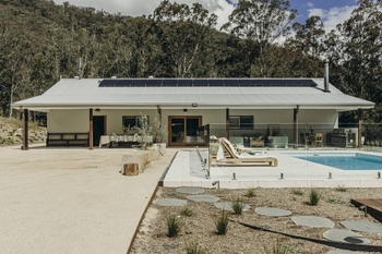 Off-grid luxury: popular Hunter Valley rental Forever Sunday hits the market