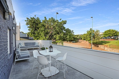 Singer lists Gerringong property with popular Airbnb apartments for $3 million-plus