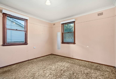 'Hugs and cheers': A win for first home buyers at Berkeley auction