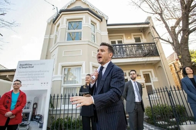 The great divide: Houses outpace units by record 50 percent in recent market surge