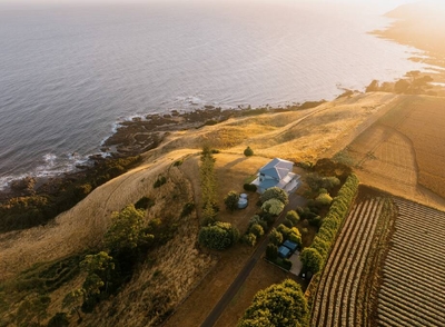 I searched for the homes with the most spectacular views around the country, this is what I found