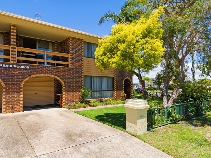 1/11 Paradise Parade, Paradise Point, QLD 4216 Property Details view