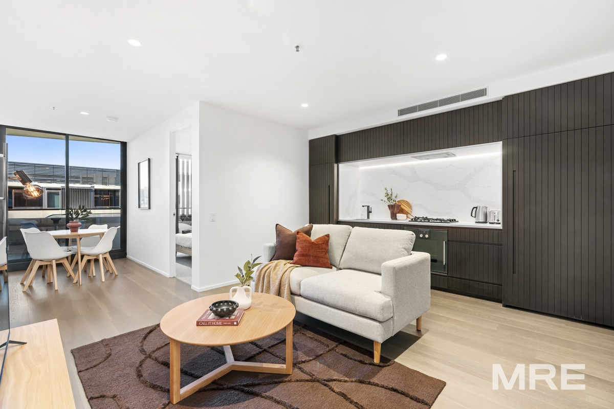 927/631 Victoria Street