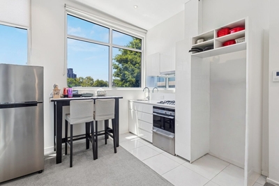 15/271-281 Gouger Street, Adelaide, SA 5000 photo 2 of 7