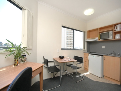 604/108 Margaret Street, Brisbane City, QLD 4000 photo 2 of 9