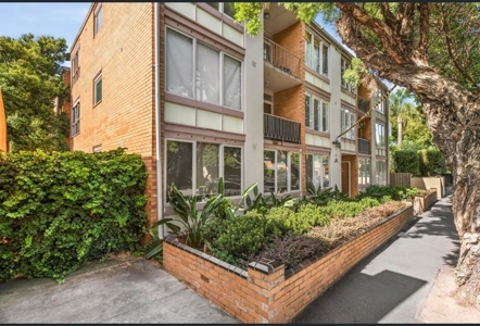 10/93 Glen Huntly Road, Elwood, VIC 3184