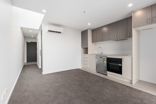 615/2 Limburg Way, Greenway, ACT 2900