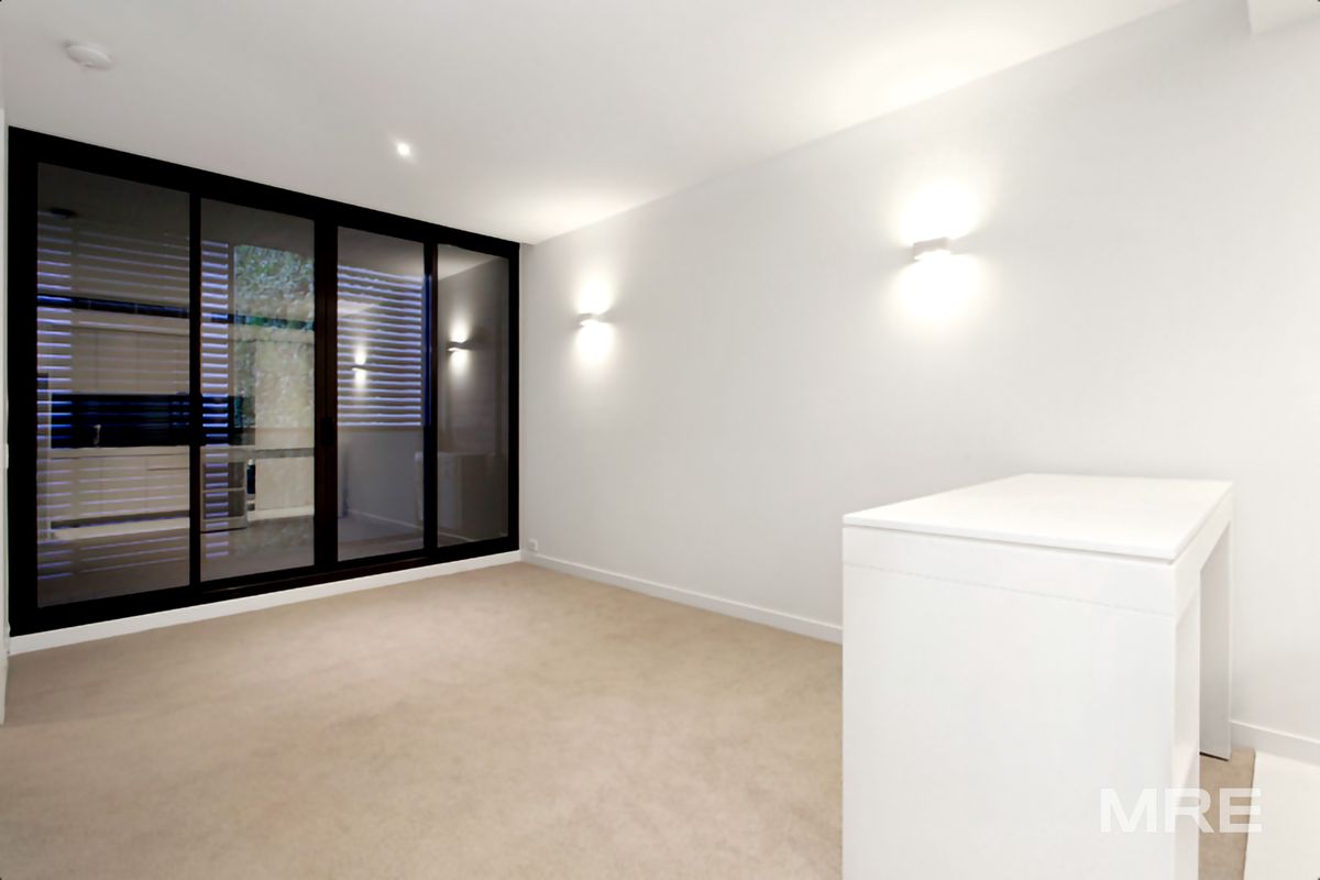 712/108 Flinders Street
