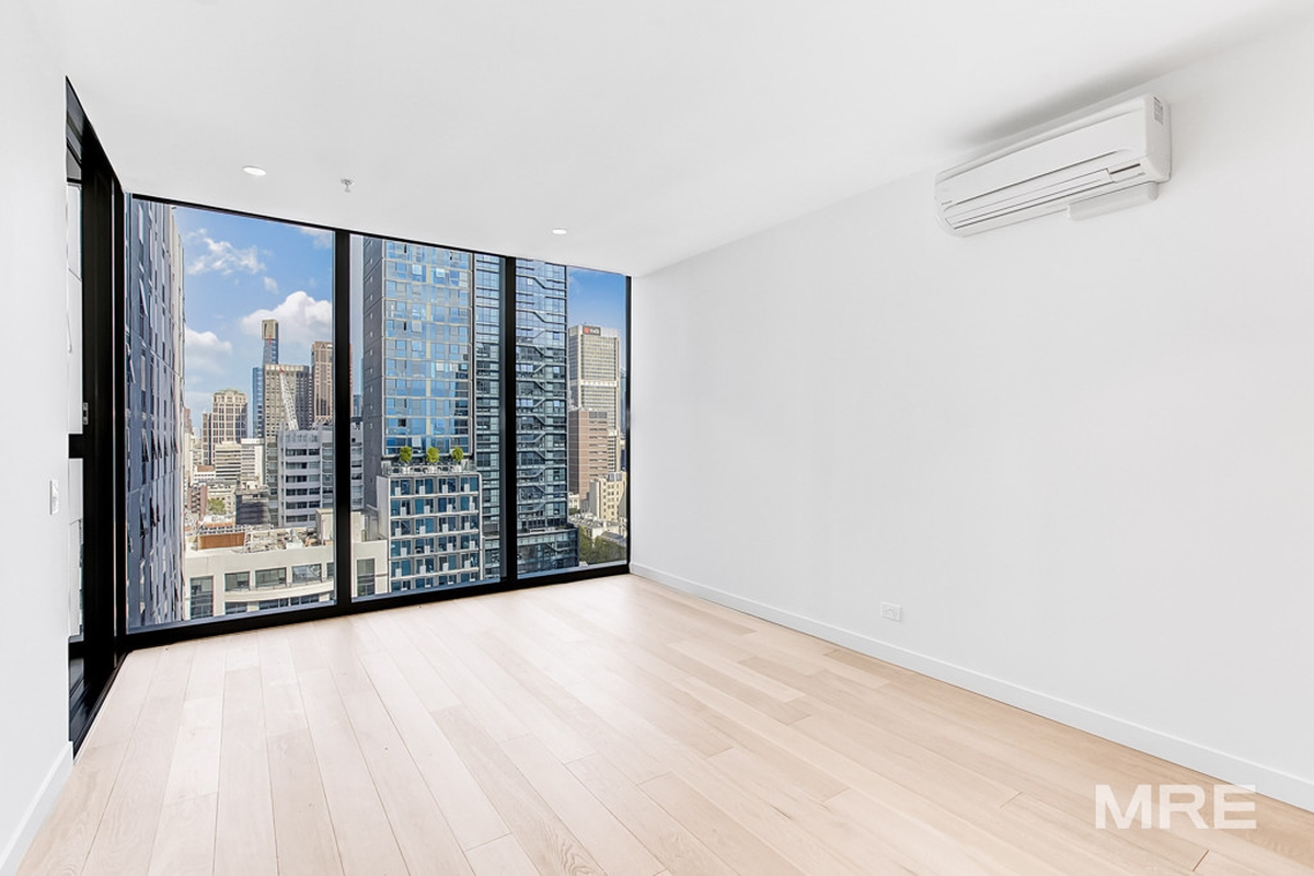 2401/135 A'Beckett Street