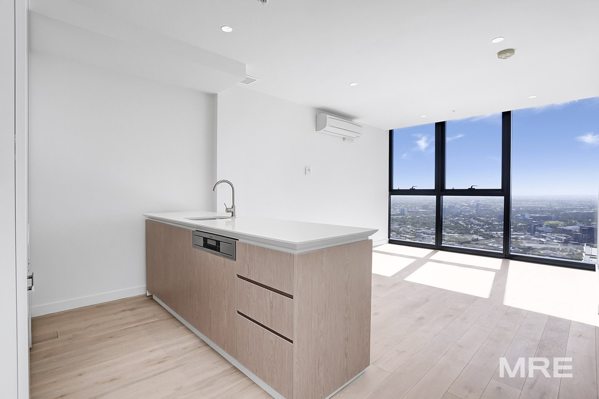 4907/135 A'Beckett Street