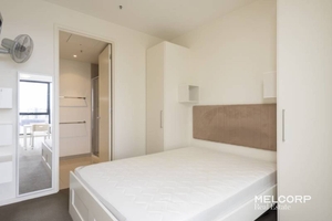 1802/25 Therry Street, Melbourne, VIC 3000 photo 3 of 13