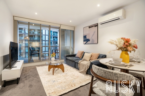 202E/888 Collins Street, Melbourne, VIC 3000