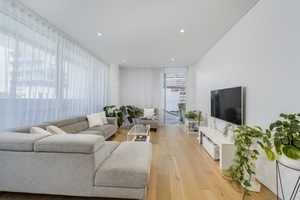 101/25 Honeysuckle Drive, Newcastle, NSW 2300 photo 2 of 10