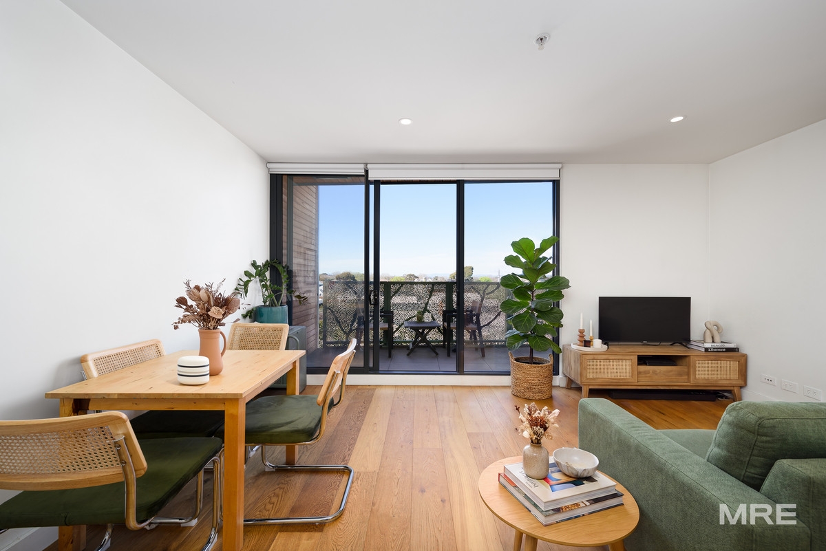 210/121-125 Victoria Road
