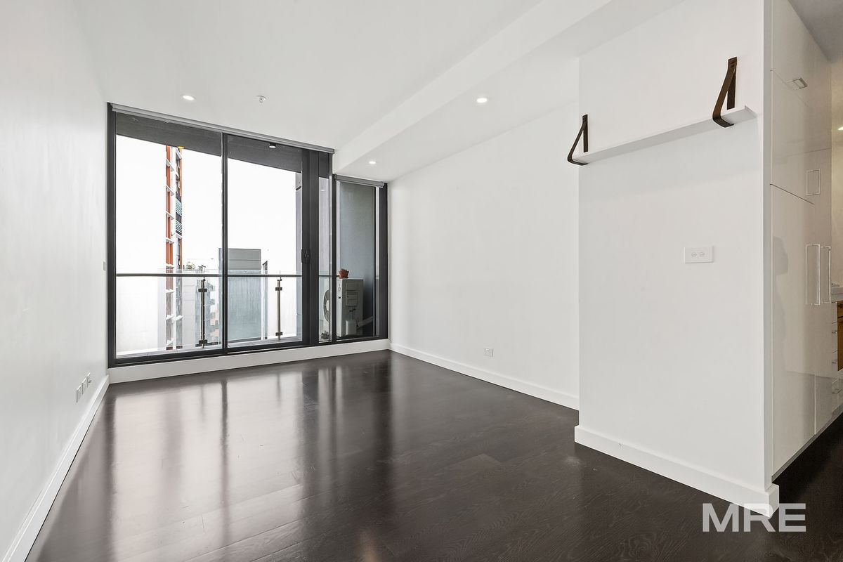 812/338 Kings Way