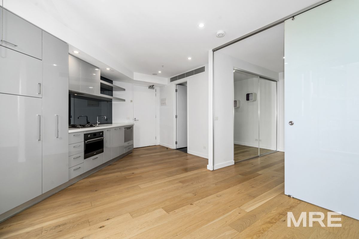 816/338 Kings Way