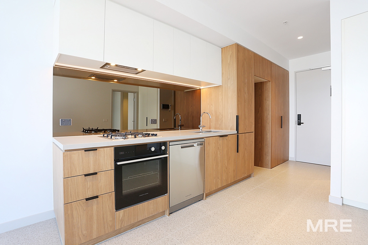 705/138 Ferrars Street