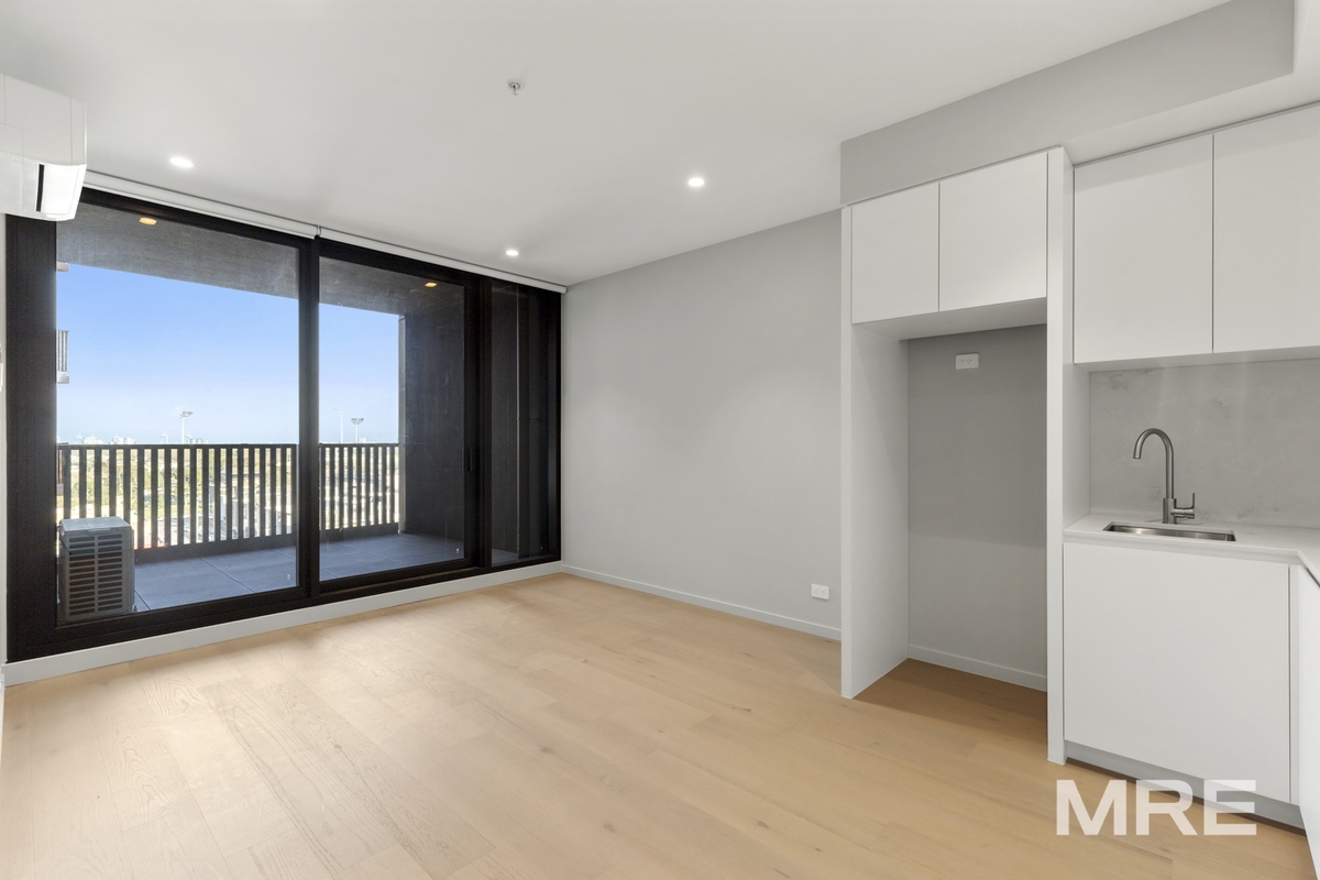 513/272 Normanby Road