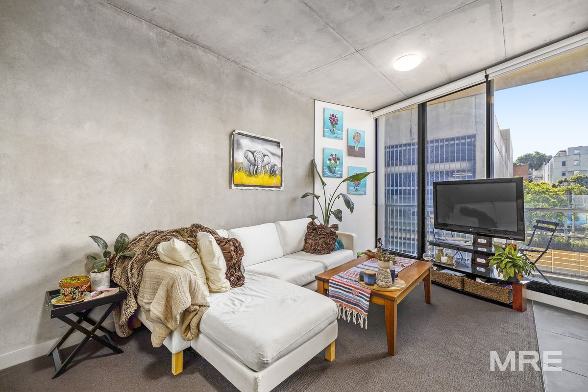 305/33 Claremont Street