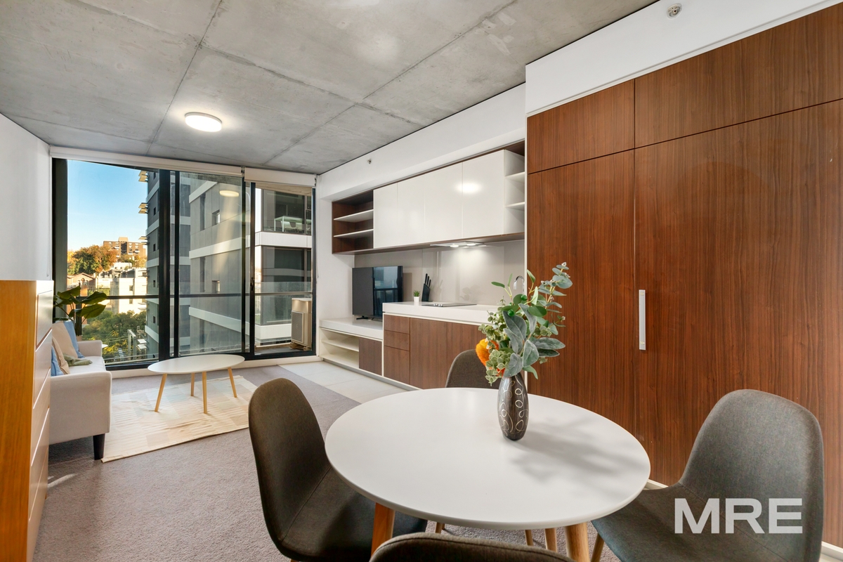 705/33 Claremont Street