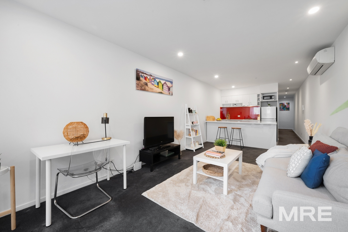 317/77 River Street