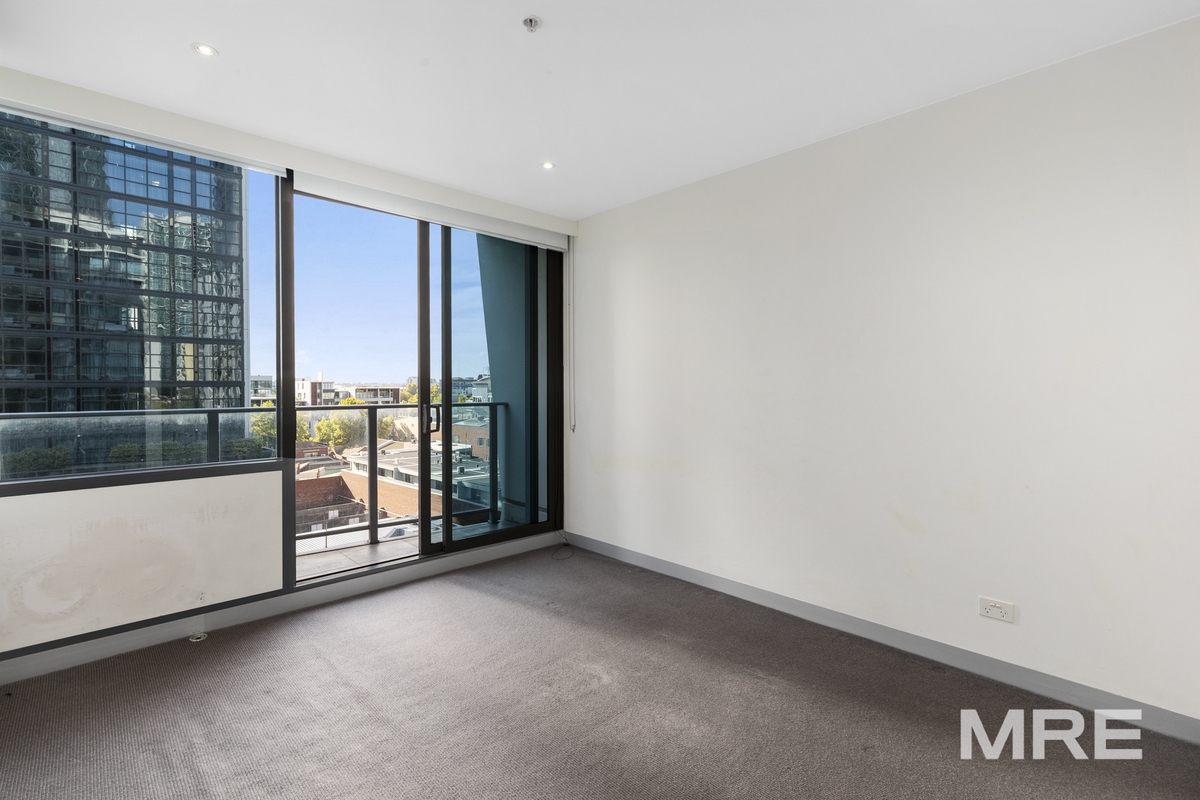 702/53 Batman Street