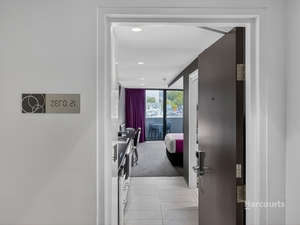 115/15 Hunter Street, Hobart, TAS 7000 photo 2 of 16