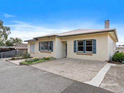 1/3 Inglis Street, New Town, TAS 7008 photo 2 of 12