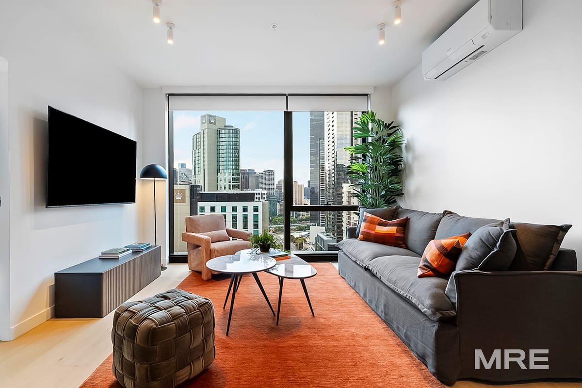 2402/90 Queens Bridge Street
