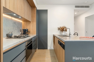 402/11 Perkins Street, Newcastle, NSW 2300 photo 3 of 21