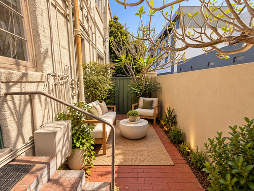 2/269 Stirling Street, Perth, WA 6000