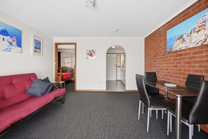 2/6 Victoria Street, Youngtown, TAS 7249 photo 3 of 14