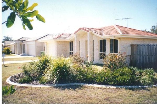 10 Filbert Court Crestmead QLD 4132 Property Details view com au 10 Filbert Court Crestmead QLD 4132 Property Details view com au