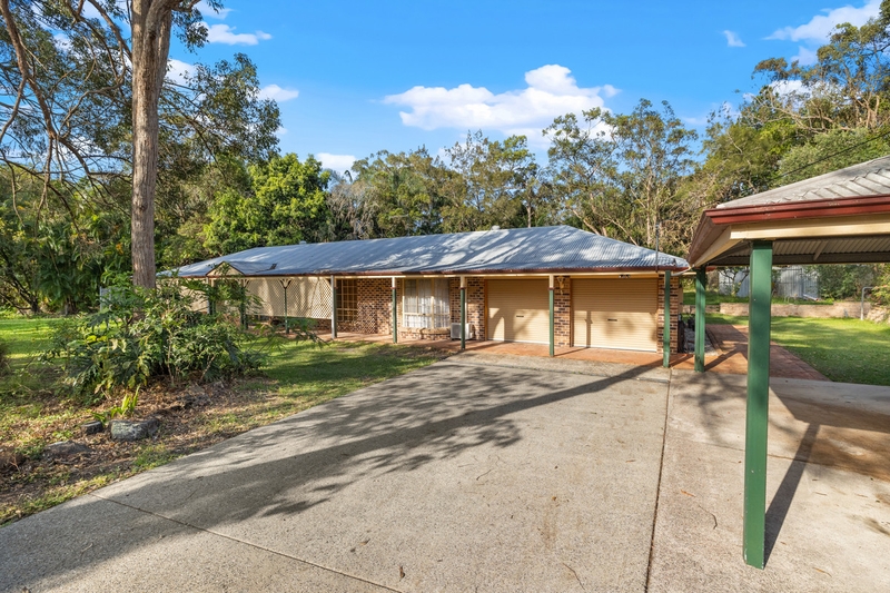 10 Honeymyrtle Court, Capalaba, QLD 4157