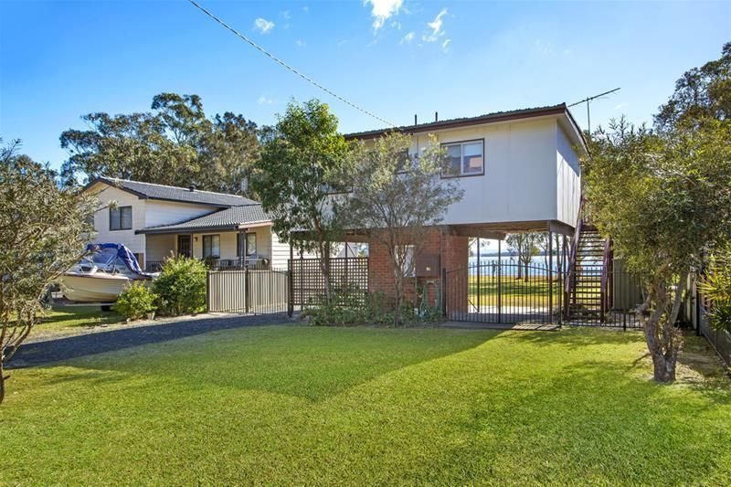 10-lloyd-avenue-chain-valley-bay-nsw-2259-property-details-view-au