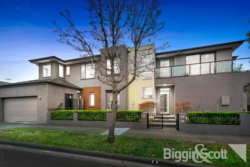 11 Skyline Drive, Maribyrnong, VIC 3032 Property Details