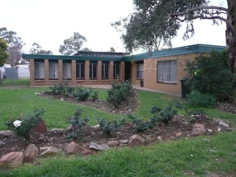 15 Richards Street, Beelbangera, NSW 2680 Property Details