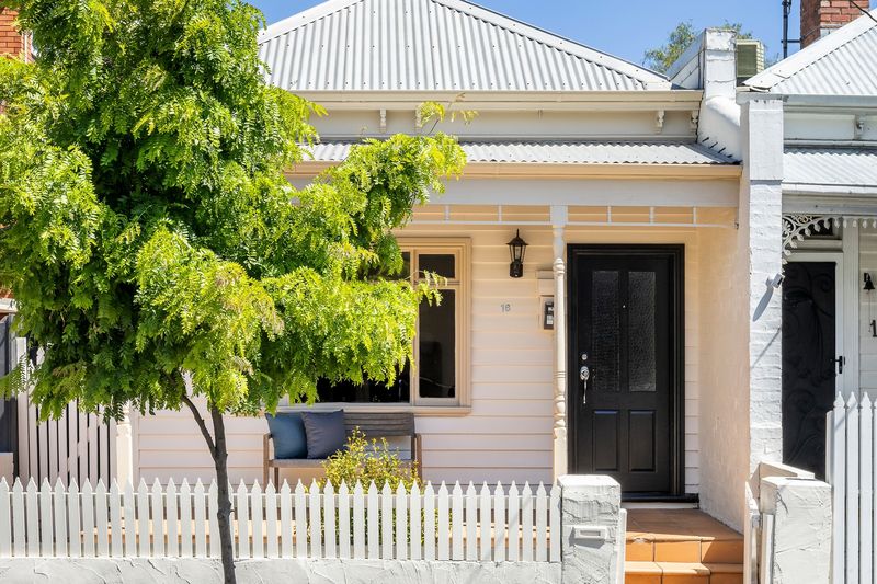 16 Moffat Street, South Yarra, VIC 3141 Property Details