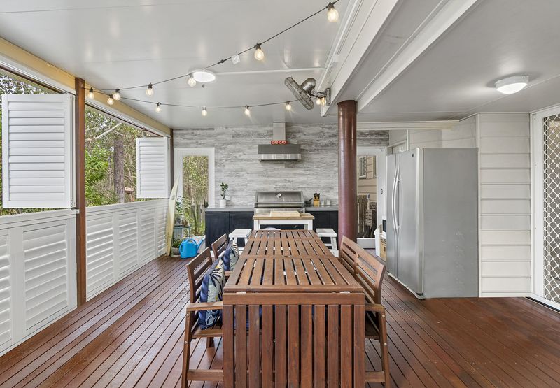 18-82-russell-terrace-indooroopilly-qld-4068-property-details-view