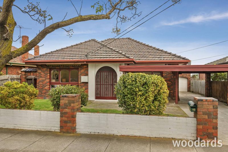 19 Gilbert Grove, Bentleigh, VIC 3204 Property Details