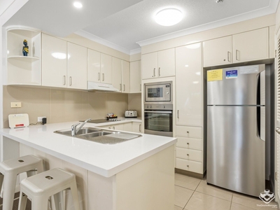 ID:21159432/220 The Esplanade, Burleigh Heads, QLD 4220